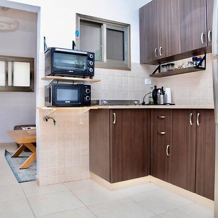 Homey Apartment Near The Beach ハデラ エクステリア 写真