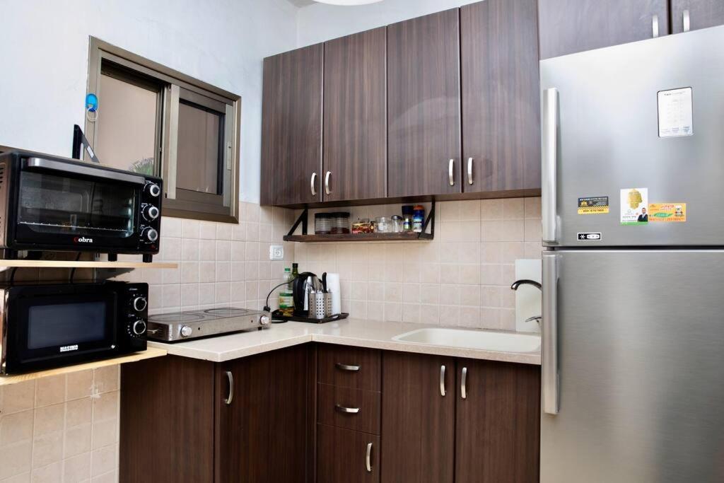 Homey Apartment Near The Beach ハデラ エクステリア 写真