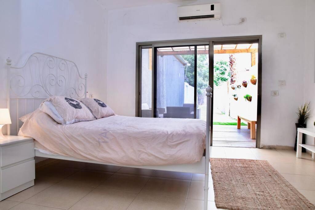 Homey Apartment Near The Beach ハデラ エクステリア 写真