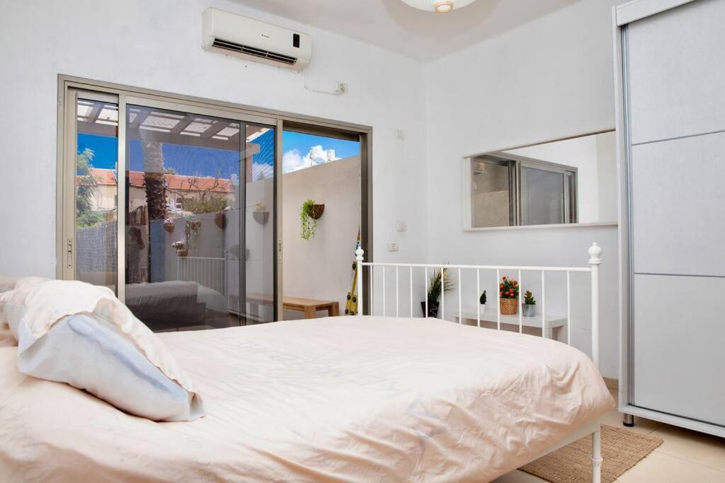 Homey Apartment Near The Beach ハデラ エクステリア 写真